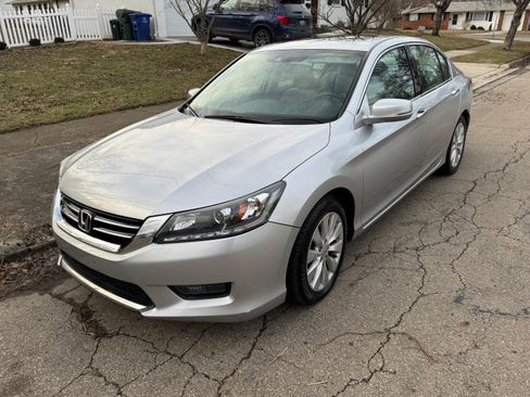 Used 2015 Honda Accord EX-L image 2