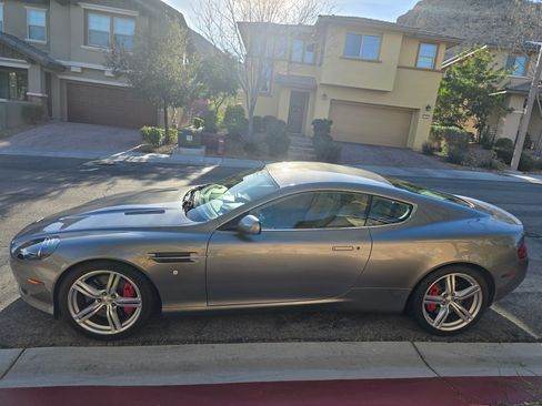 Used 2007 Aston Martin DB9 Coupe image 2