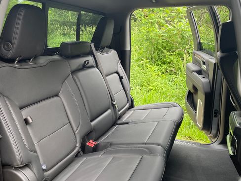 Used 2025 GMC Sierra 2500 Denali w/ Denali Reserve Package AWD/4WD image 14