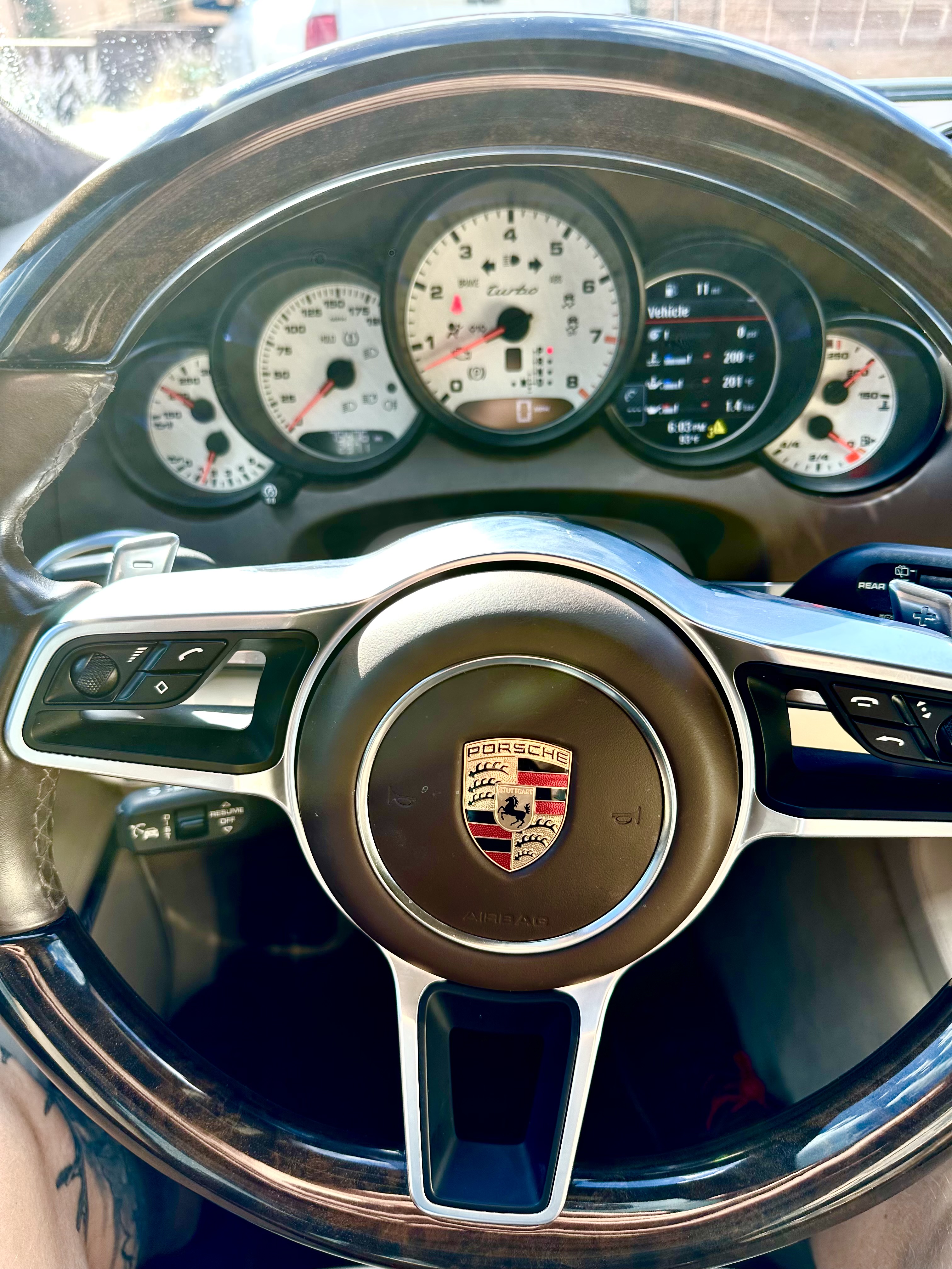 Used 2017 Porsche Cayenne AWD/4WD image 16