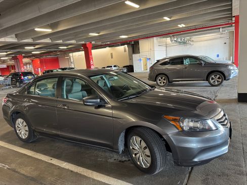 Used 2012 Honda Accord LX image 2