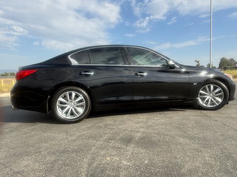 Used 2015 INFINITI Q50 Premium w/ Navigation Package RWD image 8