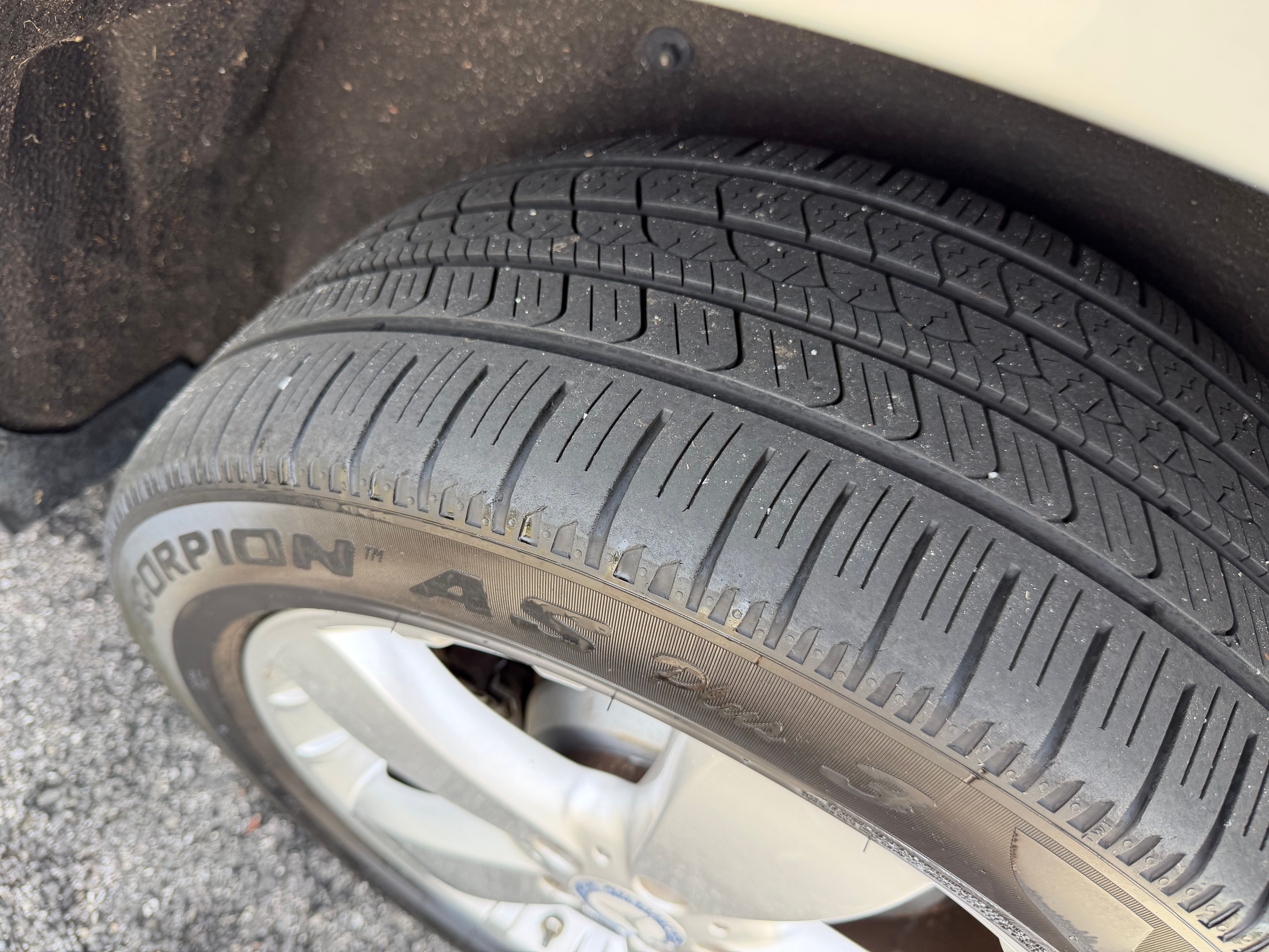 Used 2011 Mercedes-Benz ML 350 4MATIC image 31