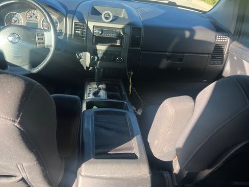 Used 2008 Nissan Titan SE image 6