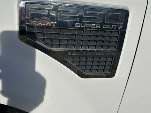Used 2010 Ford F250 Lariat image 28