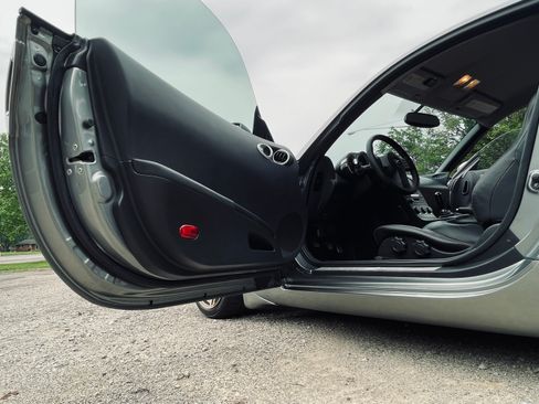 Used 2004 Nissan 350Z Touring w/ Aerodynamics Pkg RWD image 16