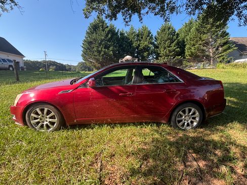 Used 2009 Cadillac CTS 3.6 RWD image 2