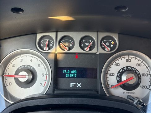 Used 2010 Ford F150 FX4 image 10