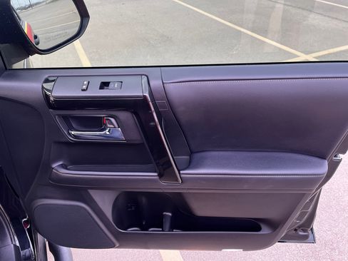 Used 2023 Toyota 4Runner 40th Anniversary SE image 15
