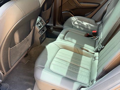 Used 2020 Audi Q5 2.0T Premium w/ Convenience Package AWD/4WD image 14