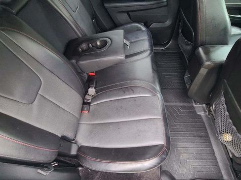 Used 2016 Chevrolet Equinox LTZ w/ Enhanced Convenience Package image 6