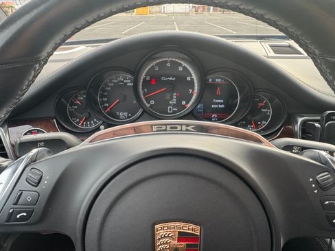 Used 2014 Porsche Panamera Turbo Executive image 31