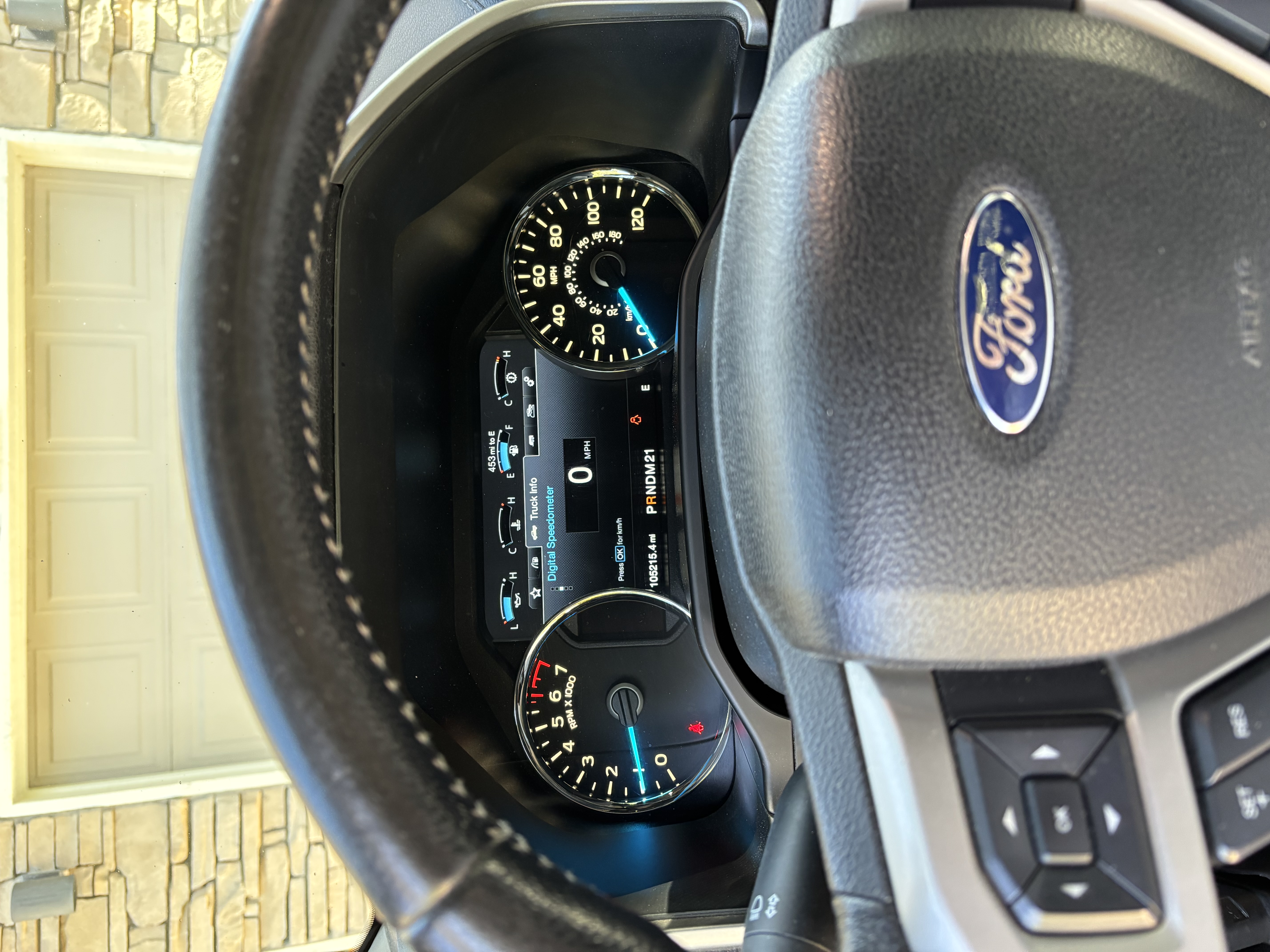 Used 2015 Ford F150 Lariat w/ Equipment Group 501A Mid AWD/4WD image 12