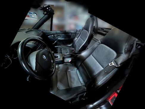 Used 2000 BMW Z3 2.5i image 10