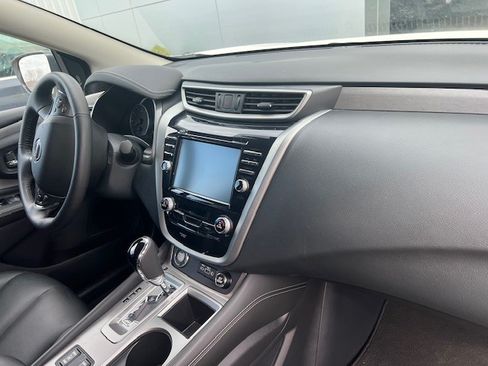 Used 2023 Nissan Murano SV w/ SV Midnight Edition Package image 14