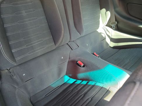 Used 2017 Ford Mustang GT image 6