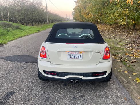 Used 2015 MINI Cooper S image 4