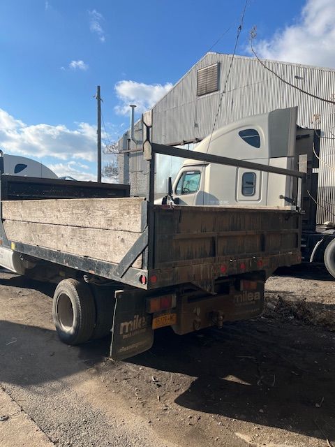Used 2006 Chevrolet Silverado 3500 4x4 Regular Cab w/ Snow Plow Prep Package image 4