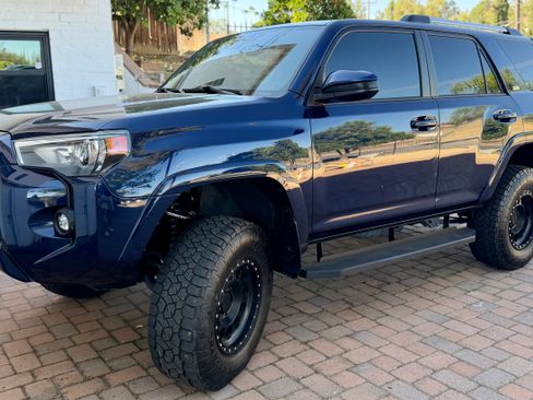 Used 2022 Toyota 4Runner SR5 RWD image 12