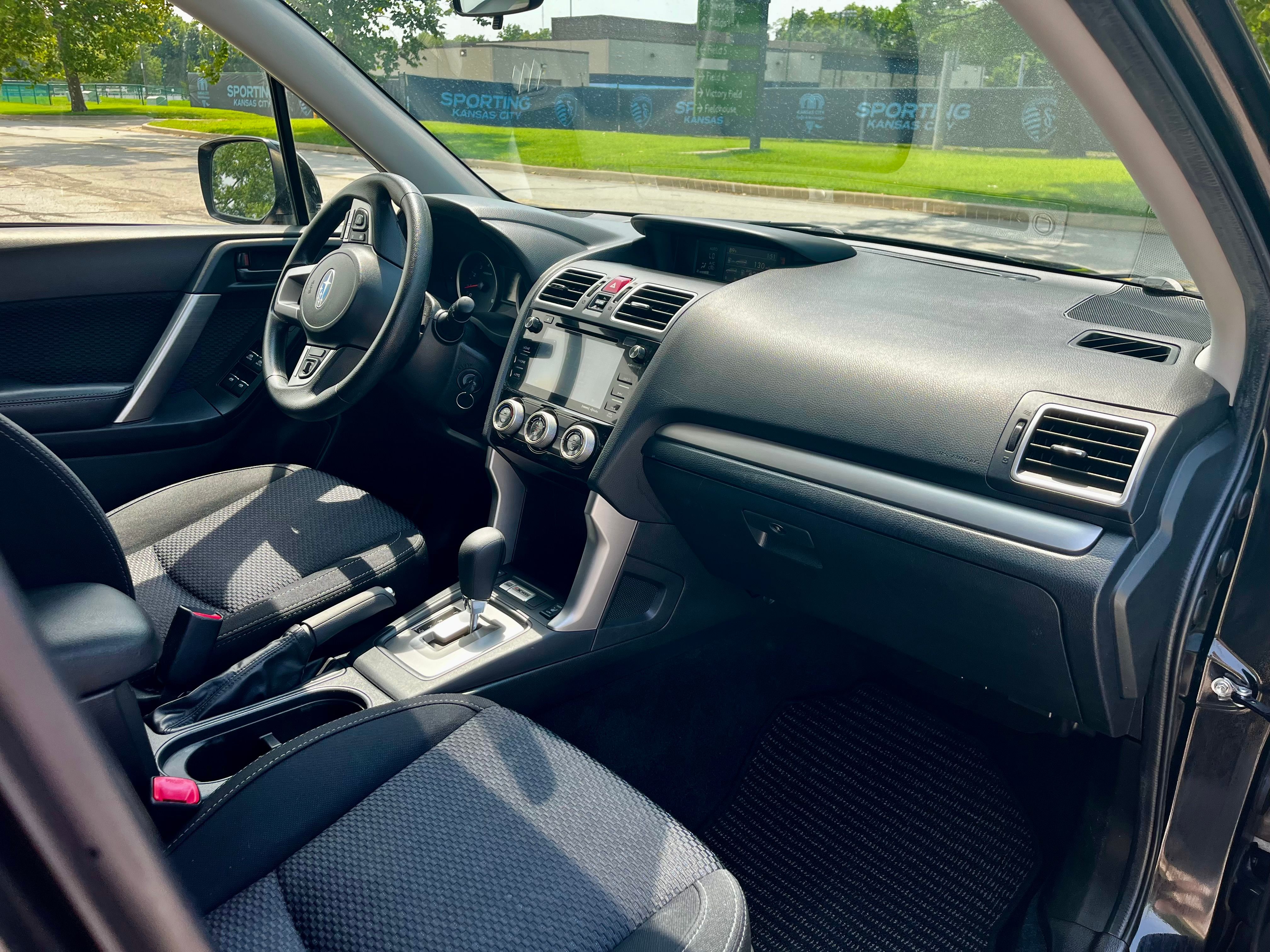 Used 2017 Subaru Forester 2.5i Premium w/ All-Weather Package AWD/4WD image 13