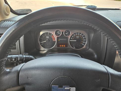 Used 2007 HUMMER H3 image 10