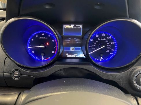 Used 2015 Subaru Legacy 2.5i Limited AWD/4WD image 8