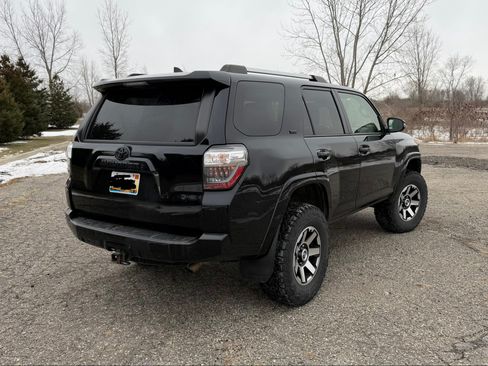 Used 2020 Toyota 4Runner SR5 Premium image 6