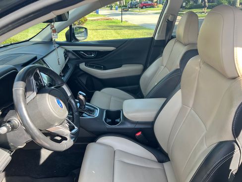 Used 2020 Subaru Outback Limited AWD/4WD image 6