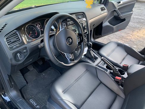 Used 2020 Volkswagen Golf 4-Door image 13