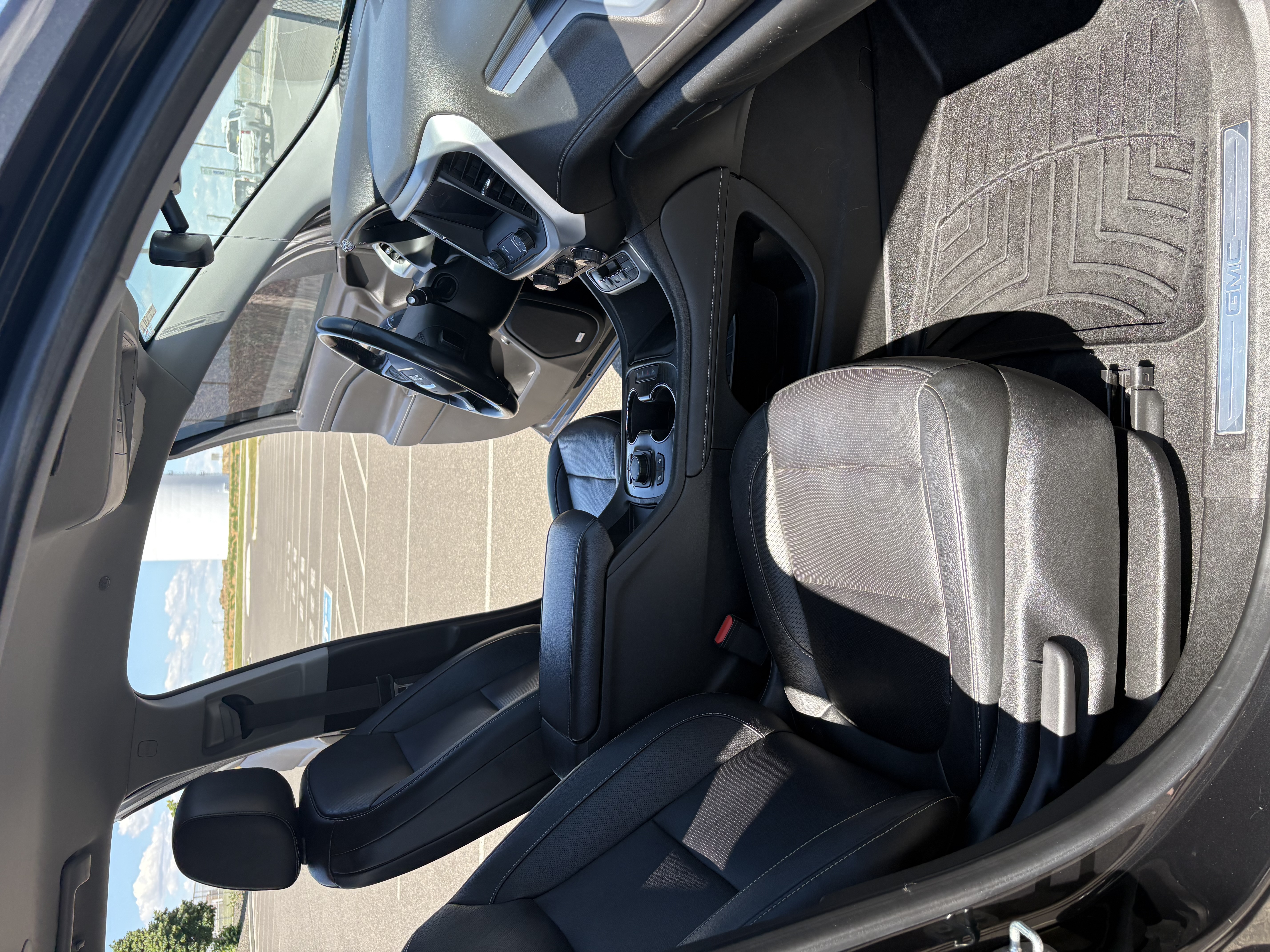 Used 2020 GMC Acadia SLT AWD/4WD image 14