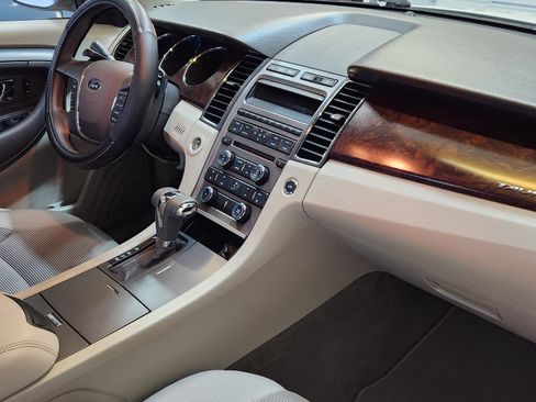 Used 2011 Ford Taurus SEL w/ 201A Rapid Spec Order Code image 17