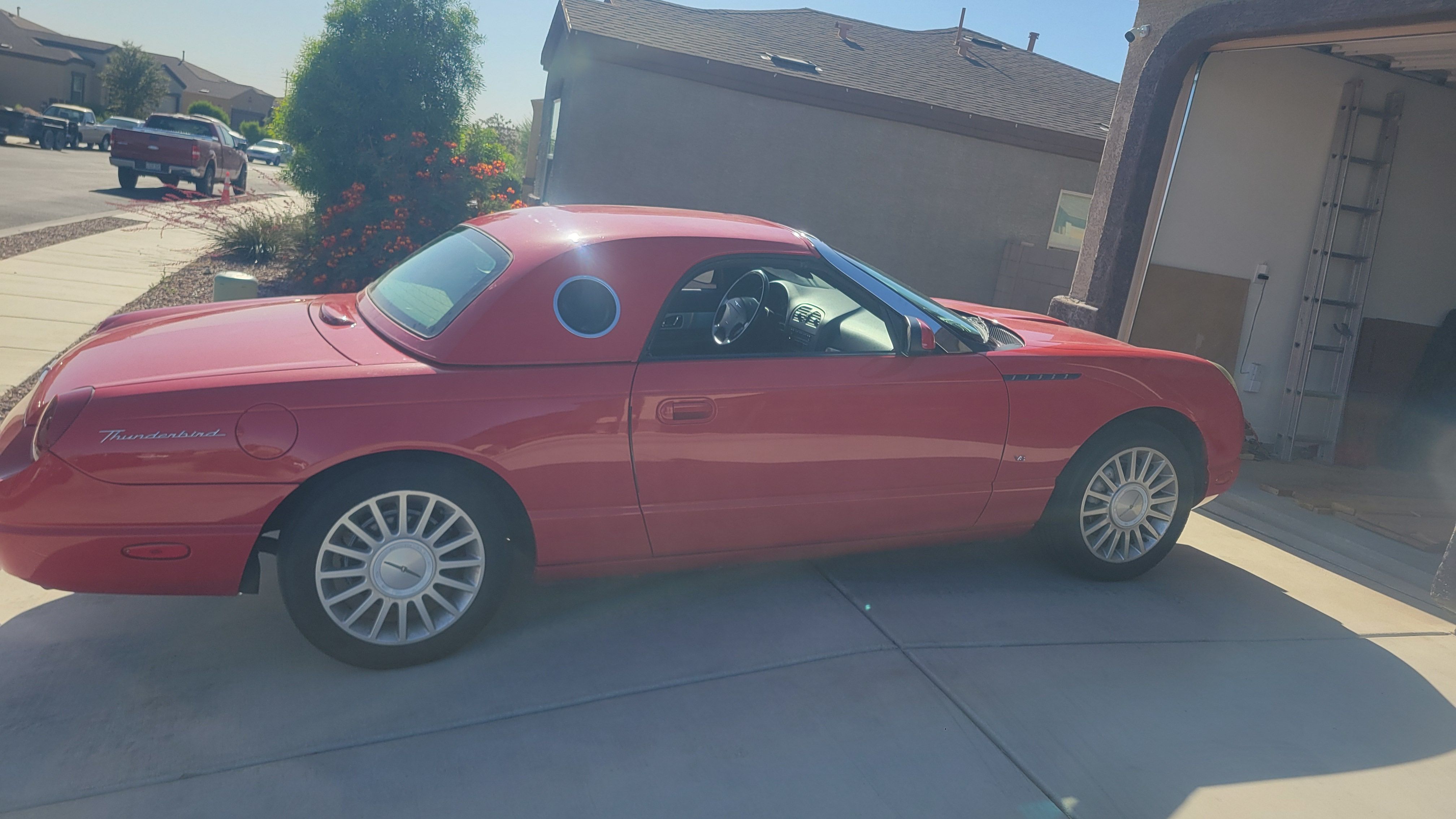 Used 2004 Ford Thunderbird RWD image 5