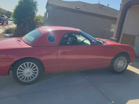 Used 2004 Ford Thunderbird image 5