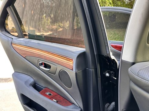 Used 2009 Lexus LS 460 image 14