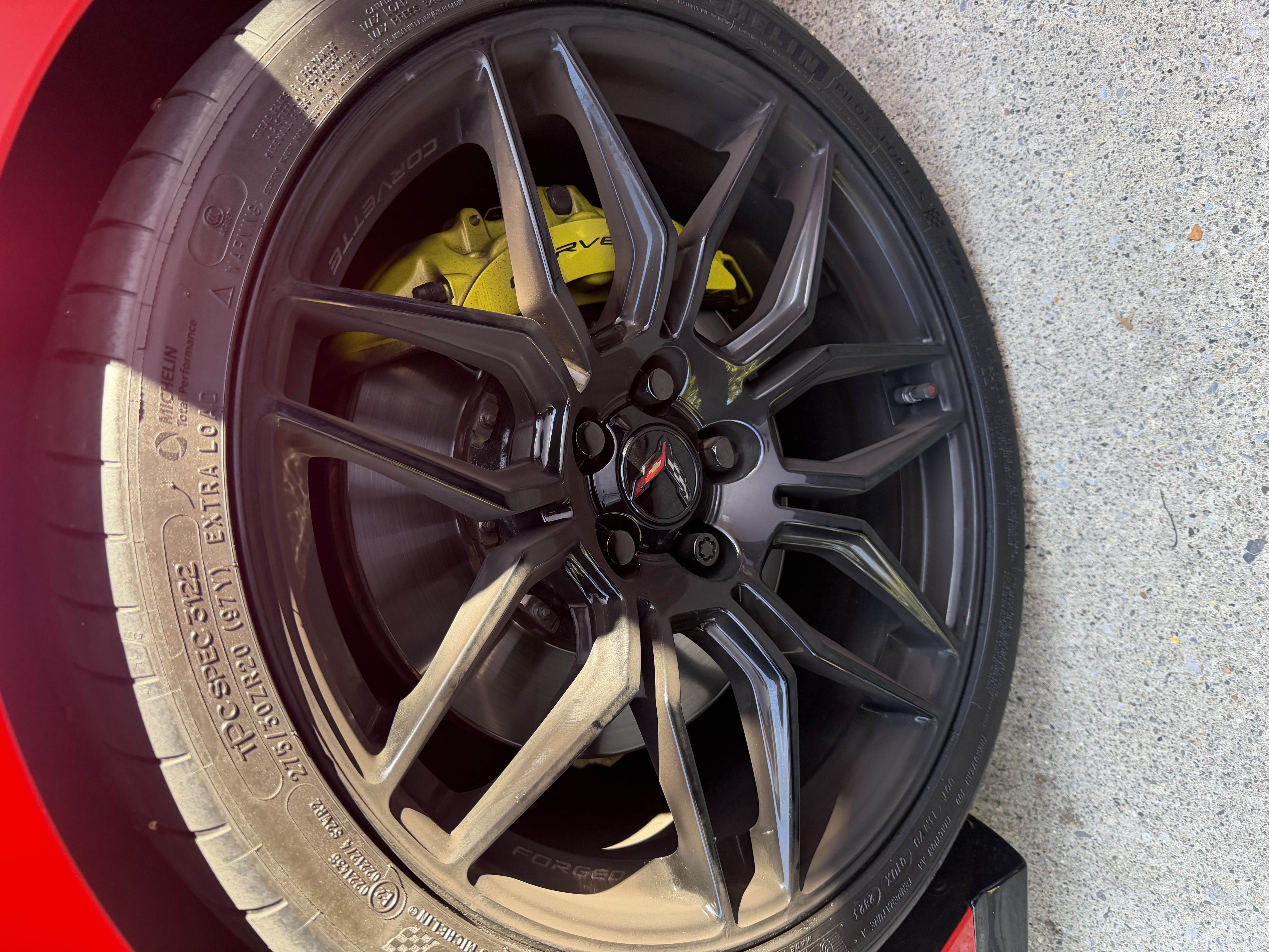 Used 2023 Chevrolet Corvette Z06 w/ Stealth Interior Trim Package RWD image 23