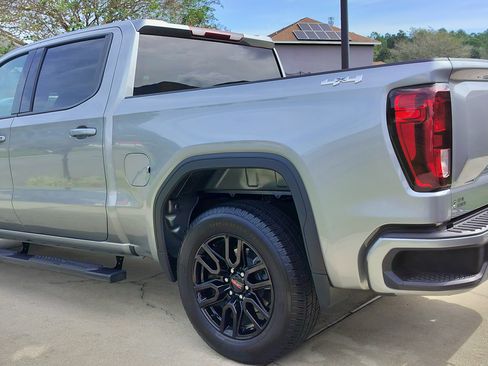 Used 2024 GMC Sierra 1500 Elevation image 4