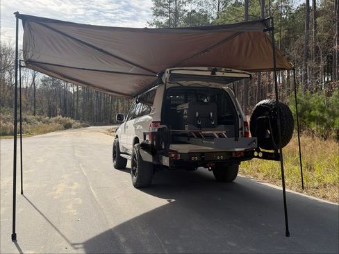 Used 2006 Toyota Land Cruiser image 22