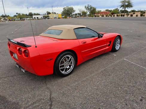Used 1998 Chevrolet Corvette Convertible image 1