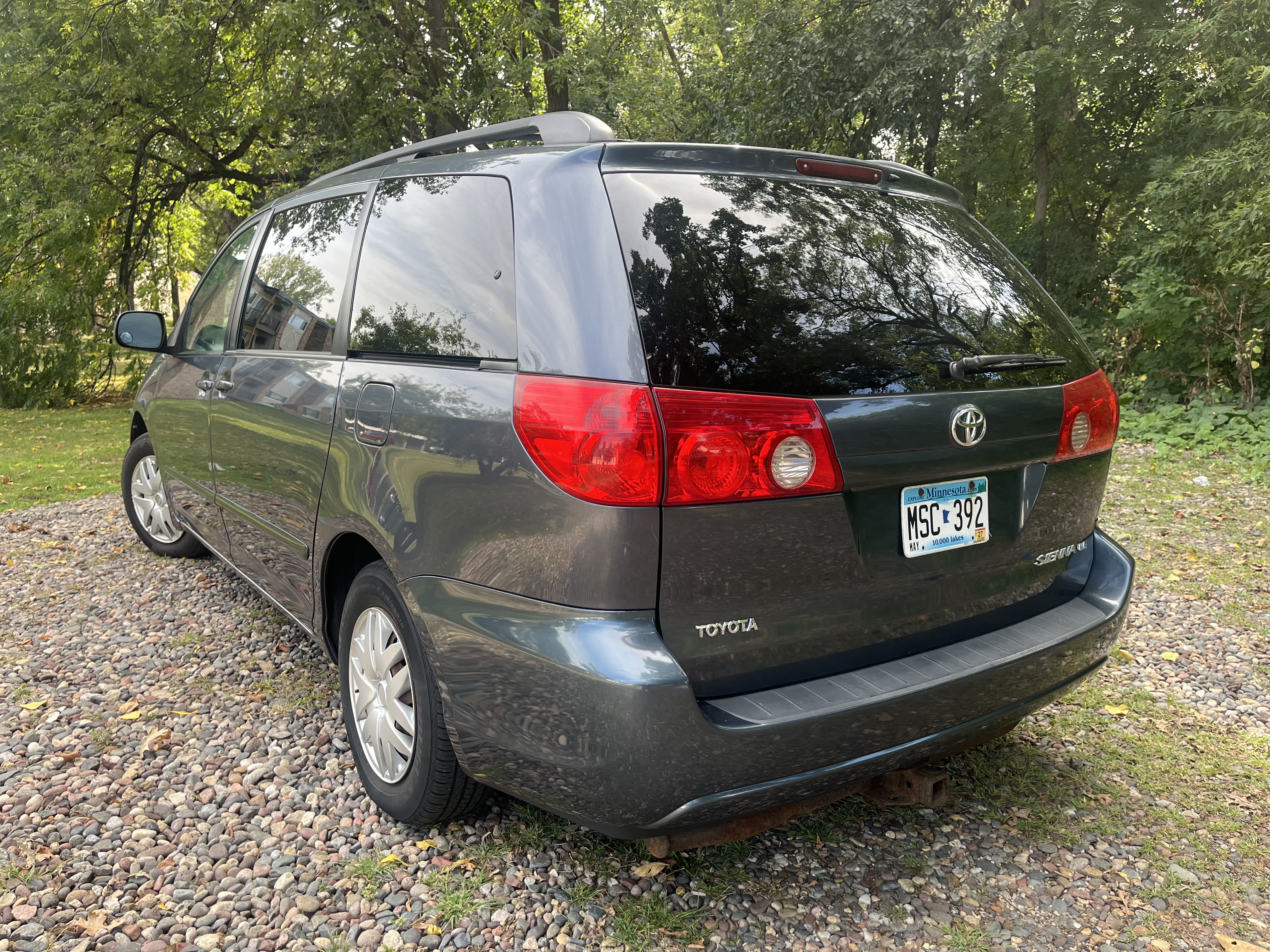 Used 2006 Toyota Sienna LE FWD image 2