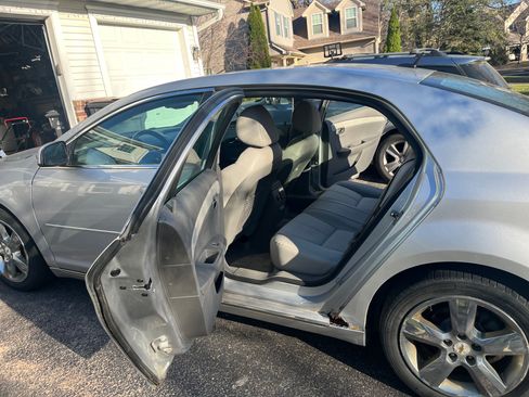 Used 2011 Chevrolet Malibu LT w/ Interface Package image 8