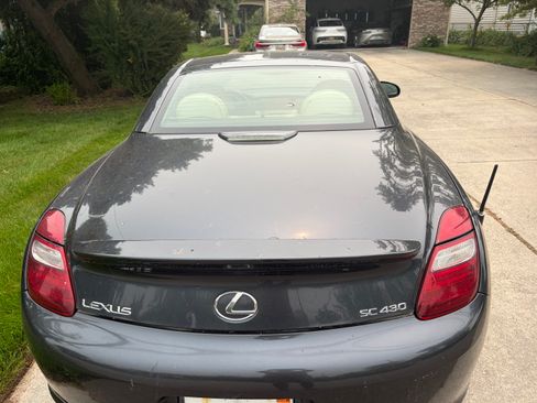 Used 2007 Lexus SC 430 Convertible RWD image 4