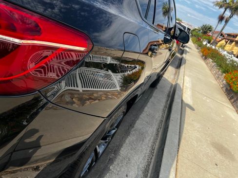 Used 2015 BMW X6 M image 9