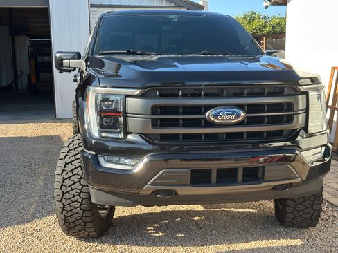 Used 2021 Ford F150 Lariat w/ Equipment Group 502A High AWD/4WD image 5