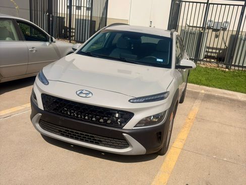 Used 2023 Hyundai Kona SEL FWD image 10