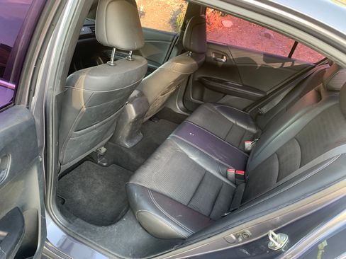 Used 2016 Honda Accord Sport image 9