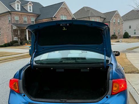 Used 2010 Toyota Corolla LE image 18