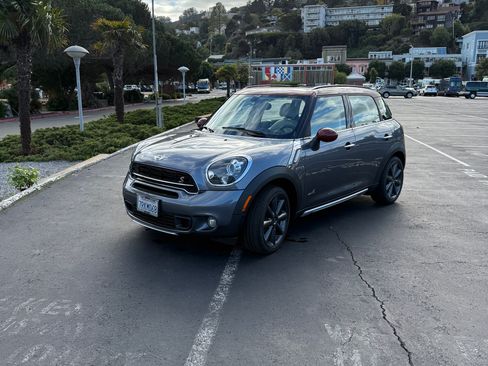 Used 2016 MINI Cooper Countryman S image 2