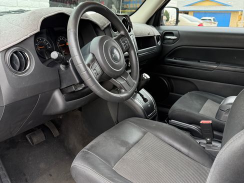 Used 2014 Jeep Patriot Sport w/ Power Value Group image 10