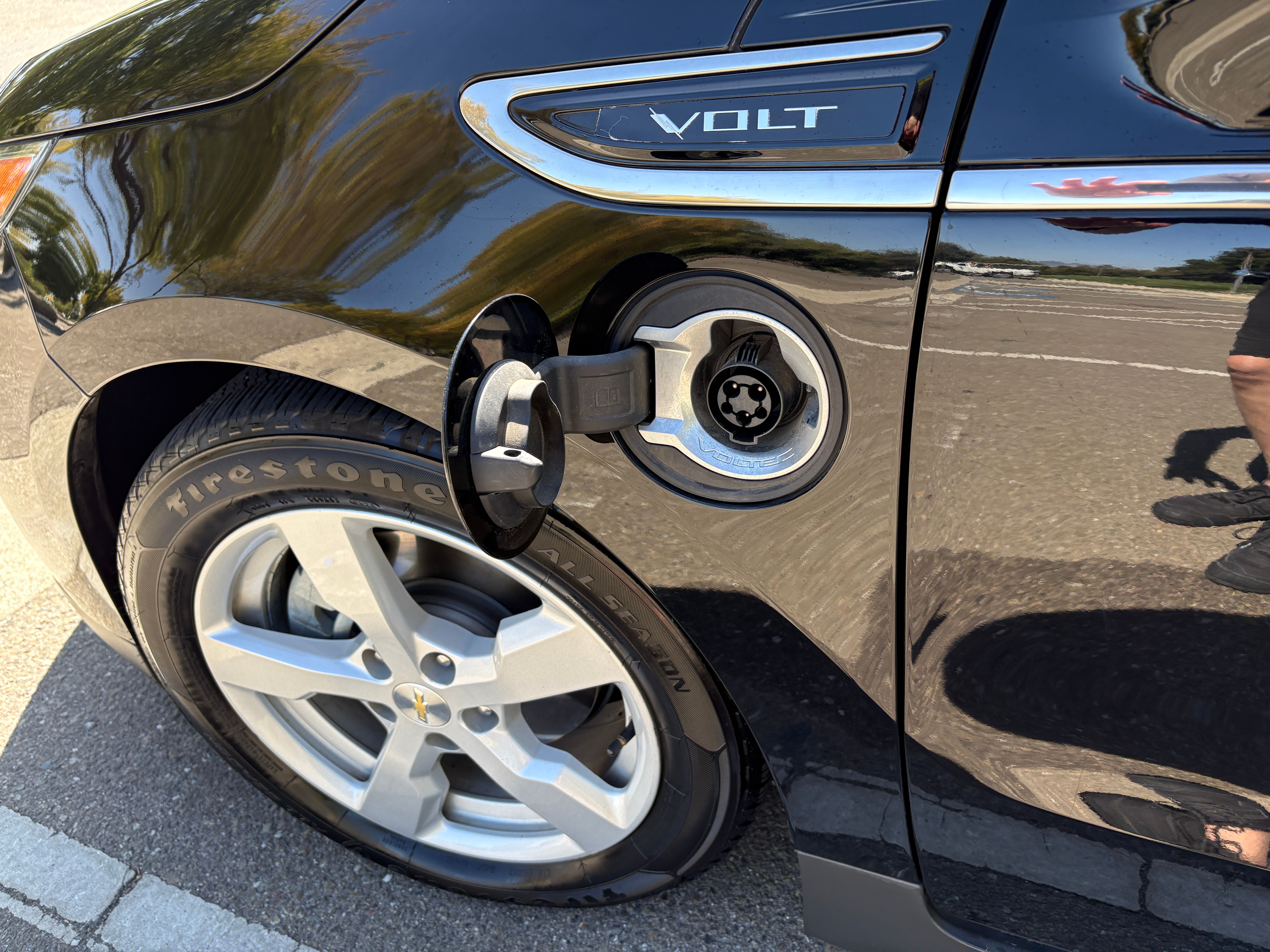 Used 2013 Chevrolet Volt w/ Enhanced Safety Package 1 FWD image 6