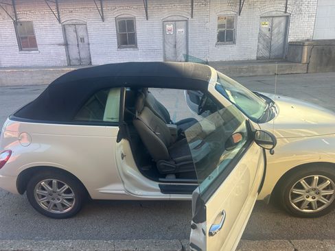 Used 2006 Chrysler PT Cruiser Touring image 5